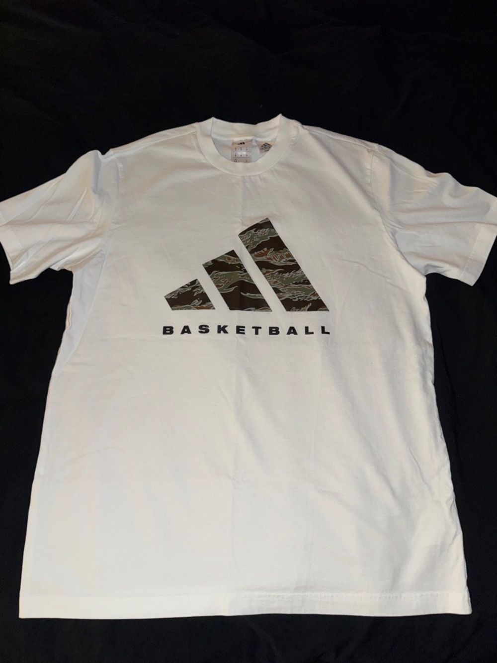 adidas Sample White Basketball Tee with Camouflage Logo - Medium